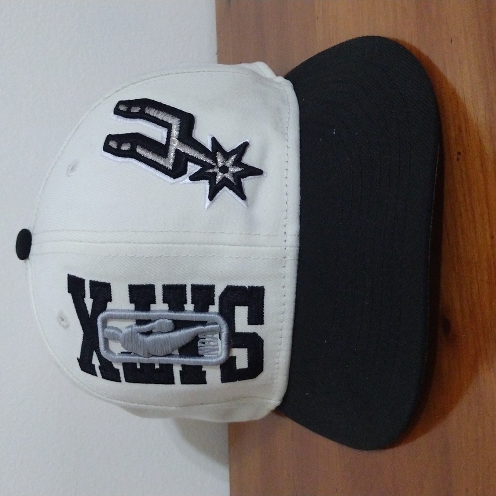 San Antonio Spurs hat